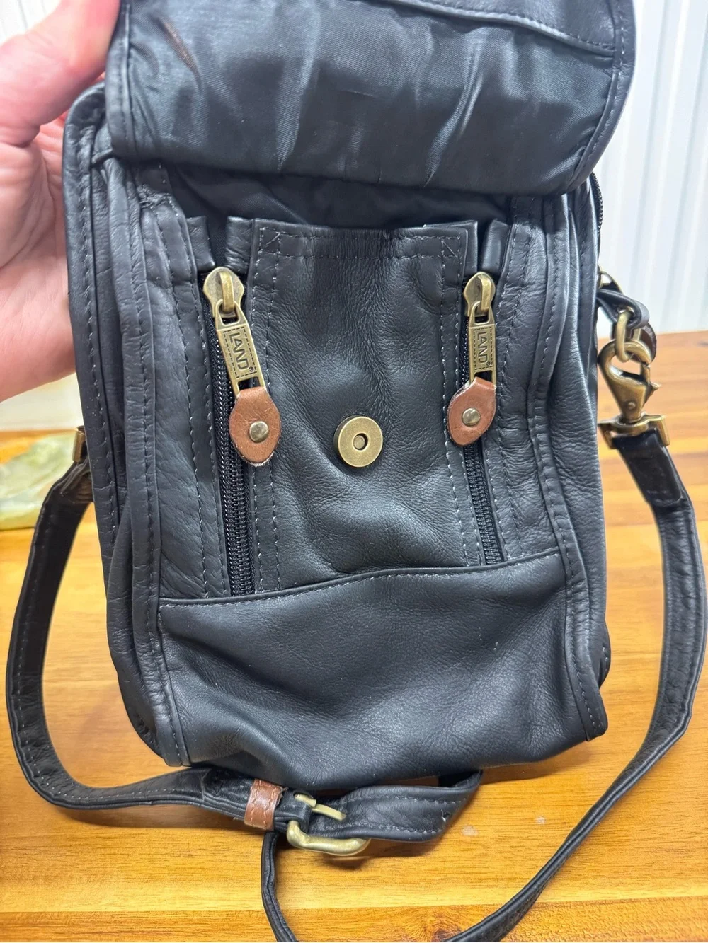 Land Santa Fe #8022 Vintage Black Full-grain Colombian Vaqueta Leather Crossbody